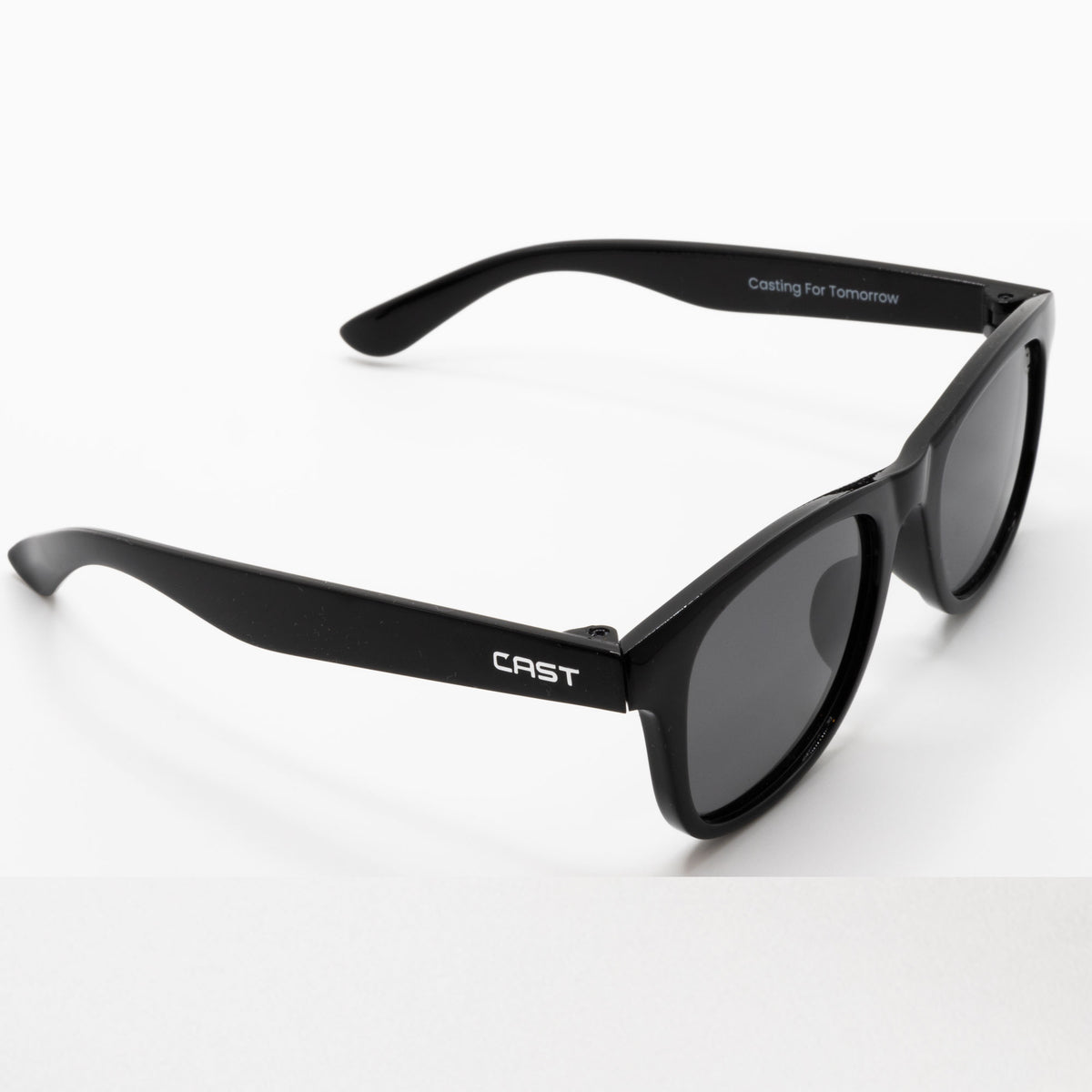 Minnow Kids in Gloss Black, side view